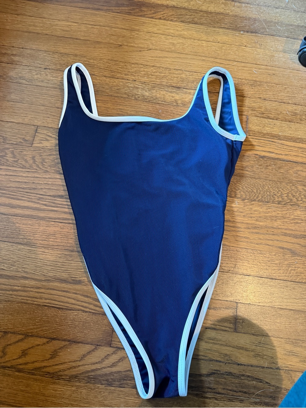 LainSnow Ocean Isle Navy Blue One-Piece Swimsuit size Large - Picture 1 of 10